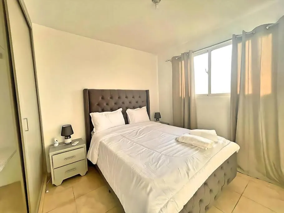 Apto 3 Habitaciones Zona Tranquila Con Parqueo Concepción de La Vega Dominikanische Republik